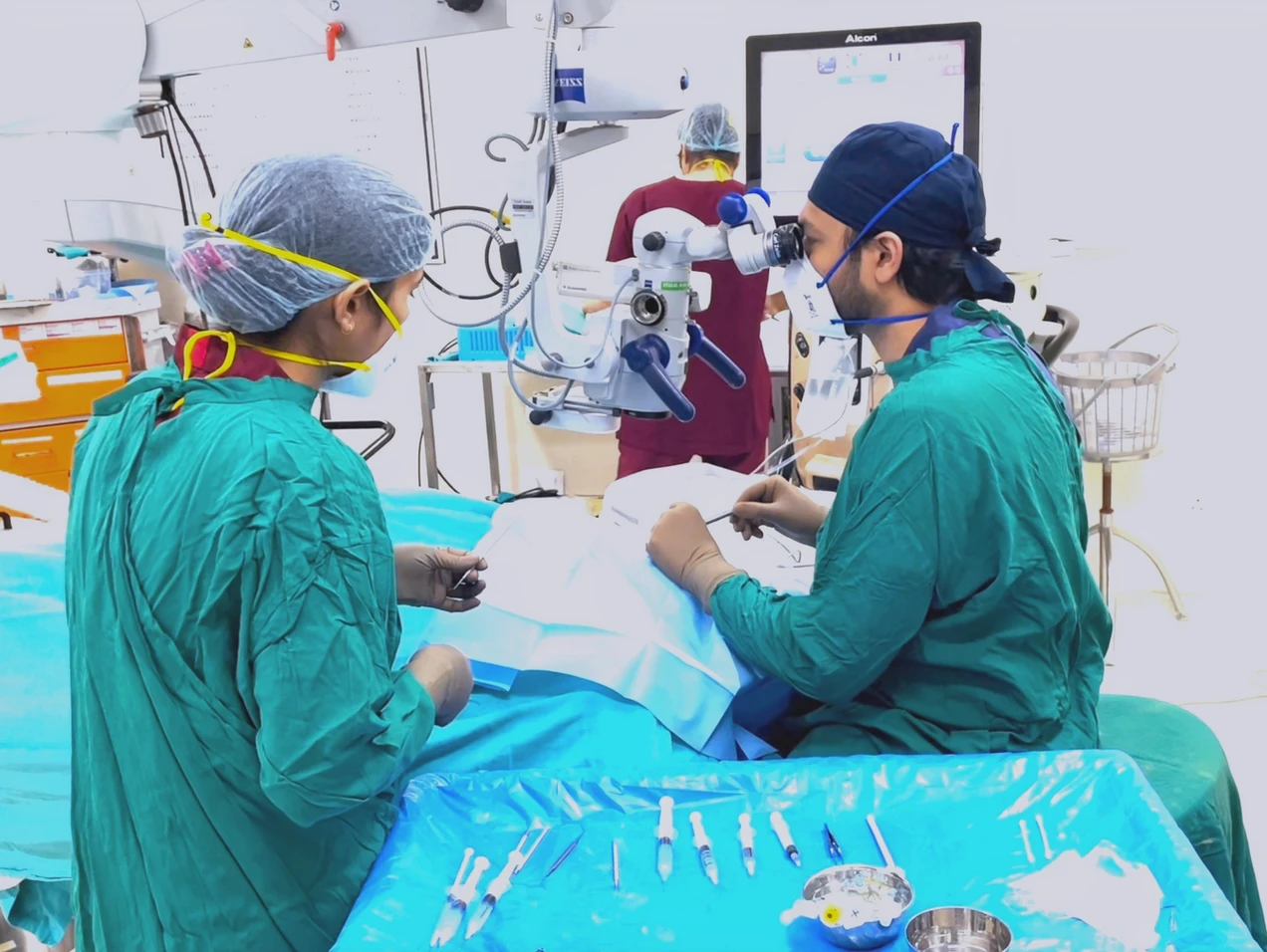 Guide on Choosing Intraocular Lenses Post-Cataract Surgery