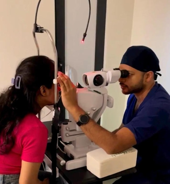 High-resolution retina surgery procedure