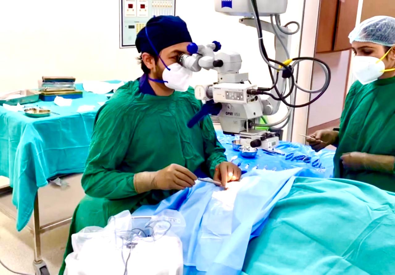 Dr. Bansal consulting a patient